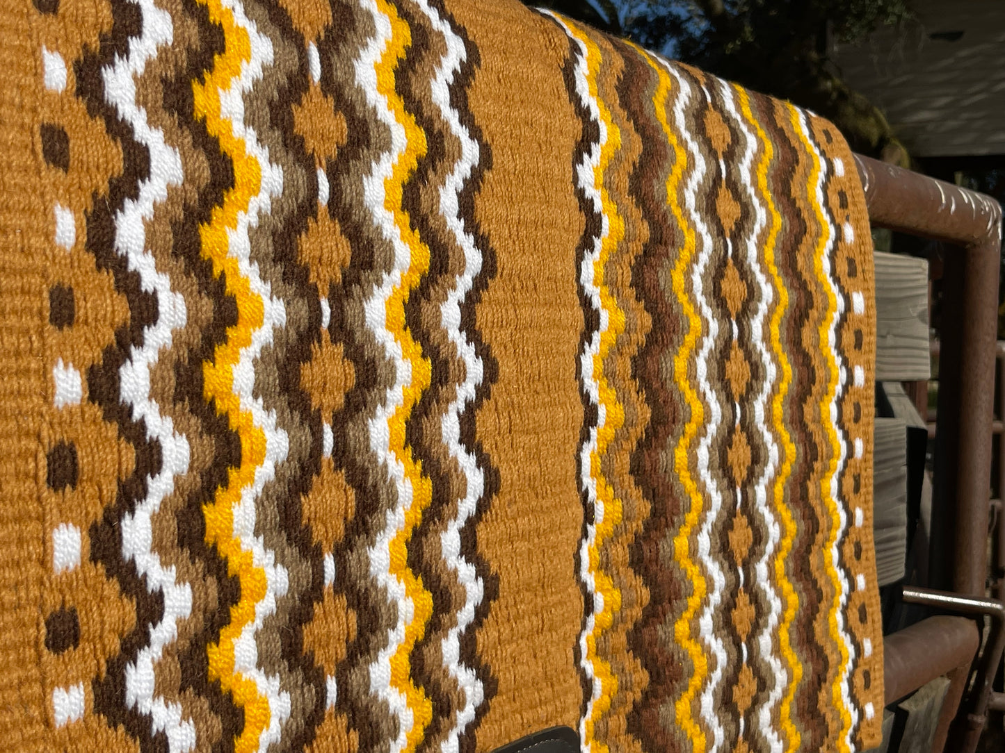 Honeycomb Horizon