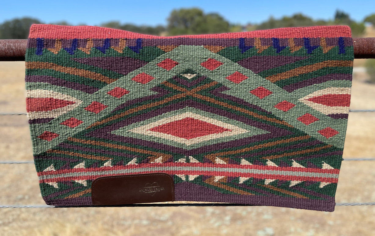 Contour Saddle Blanket – Legends Ranch Show Pads